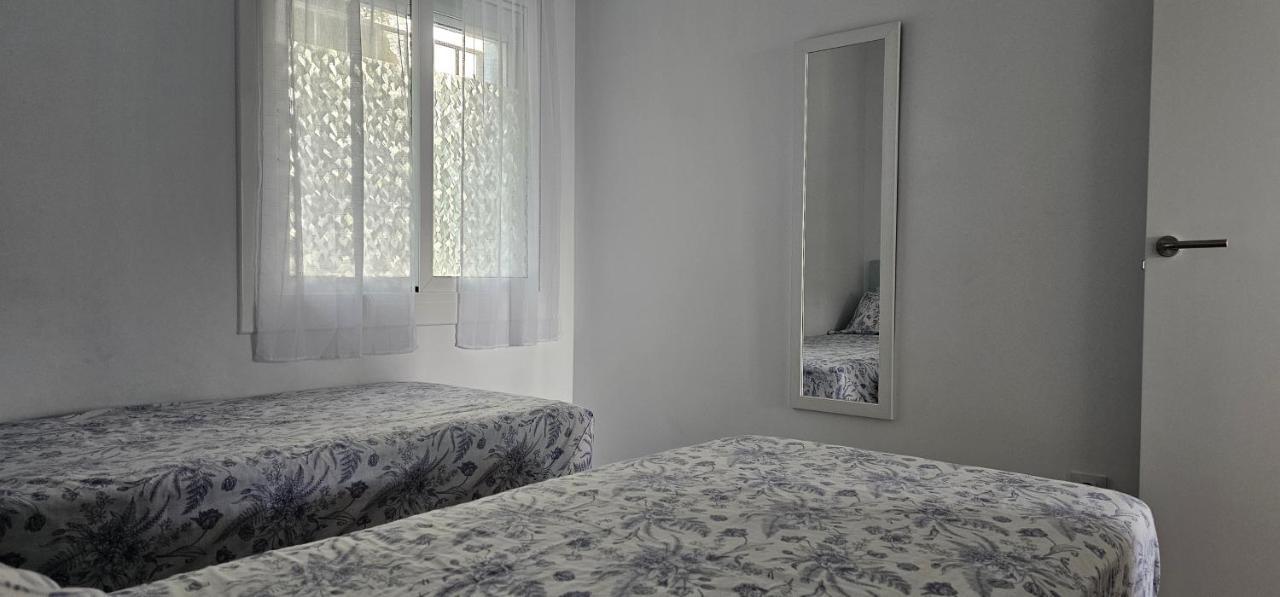 Apartamento Canyelles Playa โรเซส ภายนอก รูปภาพ