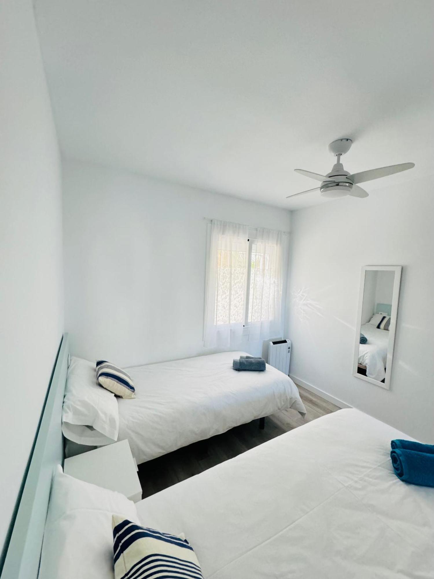 Apartamento Canyelles Playa โรเซส ภายนอก รูปภาพ